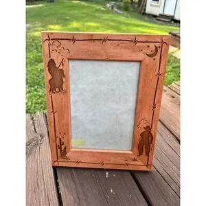 Amerigo 1990s Western Laser-Cut Wood 5x7 Picture Frame – Cowboy & Coyote