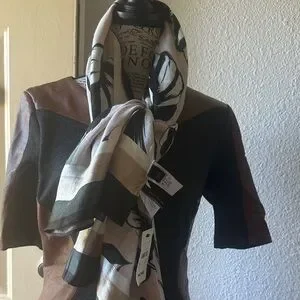 Ann Taylor Black and White Leaf Print Scarf