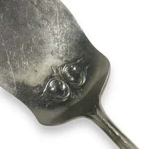 Antique Wm A. Rogers Nickel Silver Cake Pie Server Shovel Spade 9 In