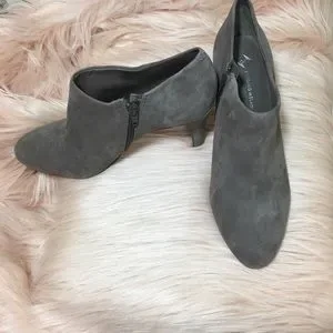 ANTONIO MELANI HALSTEAD SUEDE ANKLE BOOTS‎ SIZE 10M GRAY Classic Chic Minimalist