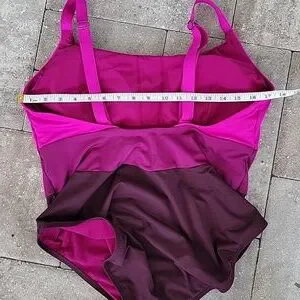 Athleta Coastline Colorblock One Piece Swimsuit Sz XL Adustable Straps