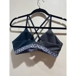 Athleta Inhale Powervita Sports Bra Size Medium