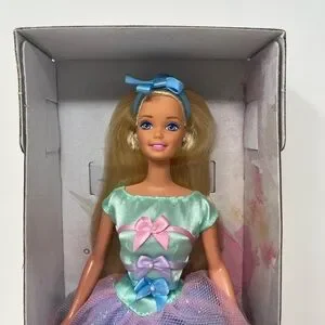 Avon Spring Tea Party Barbie 1997 Special Edition Brand New Untouched