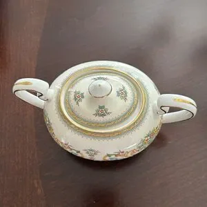AYNSLEY Henley Lidded Sugar Bowl Sucrier