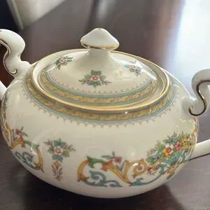 AYNSLEY Henley Lidded Sugar Bowl Sucrier