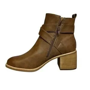 B.O.C. Born Women's Foxy Stacked Heel Booties Brown Size 9.5 New