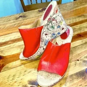 B.O.C RED LEATHER WITH FLOWER CORK WEDGE SLIP ON SANDALS Y2K