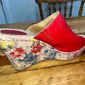 B.O.C RED LEATHER WITH FLOWER CORK WEDGE SLIP ON SANDALS Y2K