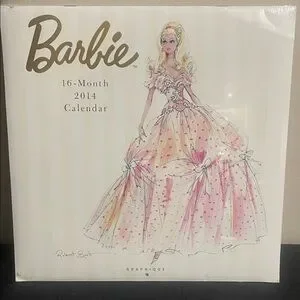 Barbie 2014 Calendar Designs By Robert Best 16-Month Graphique English Fr. & Gr