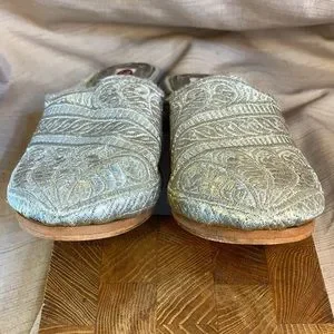 Basma Richly Embroidered W/silver Thread Leather Wedding/dance/dressy