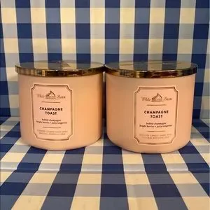 Bath and body works candles- Champagne Toast
