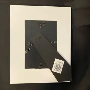 Beachy Vibe Picture Frame. Hold 4x6 Photo. Off-white