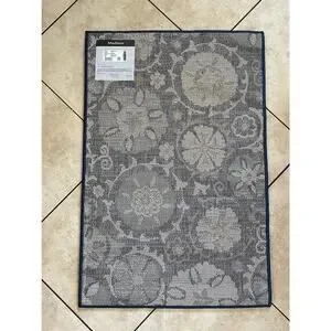 Beautiful Madison Navy Area Rug 2’ X 3’