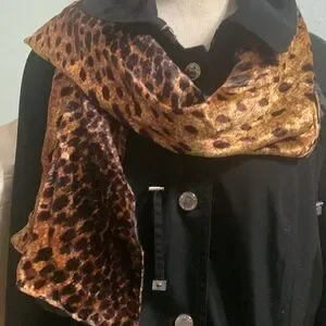 Beautiful Reversible Neck Scarf
