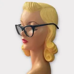 Betsey Johnson +2.00 Reading Glasses Readers Cat Eye Black