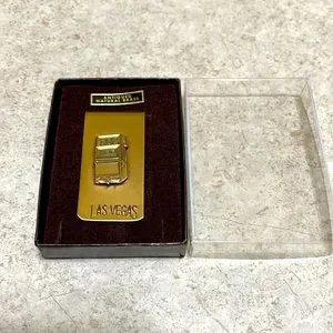 BNWT VINTAGE LAS VEGAS BRASS MONEY CLIP 1970-80s