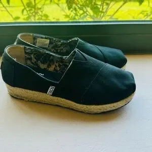 Bobs By Skechers Womens 34101 Black Textile Comfort Wedge Slip On Shoes Size 8