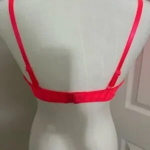 BODY EMBRACE: Pink Lace Trimmed Underwire T-Shirt Bra Size 38C