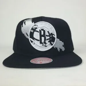 Brooklyn Nets Mitchell &‎ Ness NBA Snapback Hat 3D Logo Paint Art Cap NWT