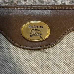 BURBERRY Beige Clutch Bag (Pre-owned Authentic & Vintage)