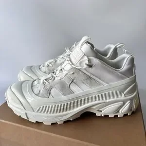 Burberry White Arthur Sneaker