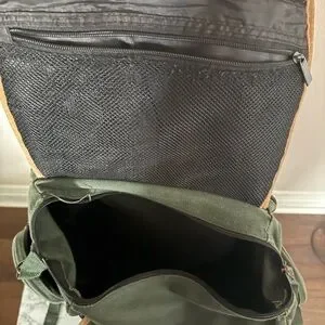 Bushnell Magnify Life Green And Brown Backpack