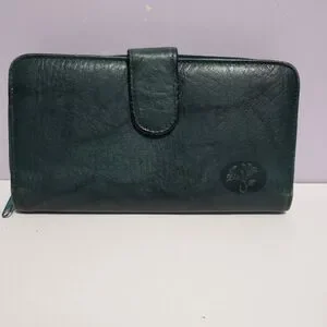 Buxton Genuine Leather Green Women's Zip Around Wallet 7"×4"