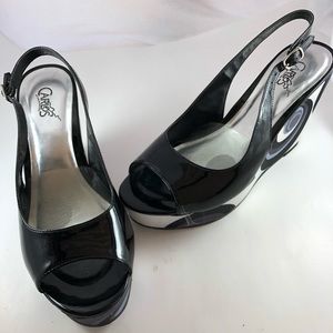 Carlos Sz 8 1/2 Black peep toe platform wedges