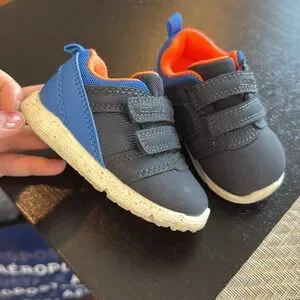 Carter’s Baby Every Steps Navy Sneakers Size 3.5 US