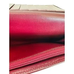 CARTIER Paris‎ Burgundy Leather Billfold Breast Waller 12 Card Holder Pre-owned