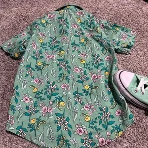 Cat & Jack Green Floral Button Down Shirt