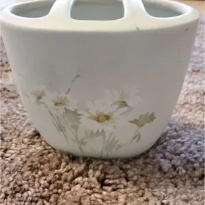 Ceramic floral toothbrush holder and cup set