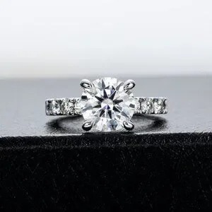 Certified 4.3 Ct. T.w. Moissanite Diamond 4 Prone Solitaire Engagement Ring NEW