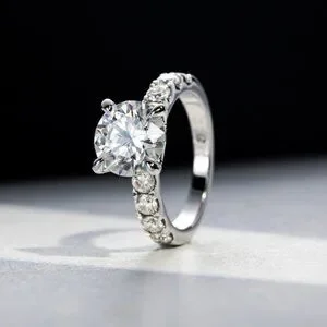 Certified 4.3 Ct. T.w. Moissanite Diamond 4 Prone Solitaire Engagement Ring NEW