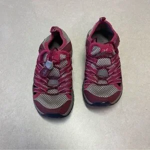 Chaco Girls Fuchsia Water Sandals Junior Size 12