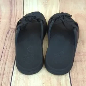 CHACO Kids Black Chillos Slides Sz 3