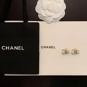 CHANEL Faux Pearl & Strass Gold CC Stud Earrings