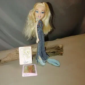 Chloe Doll MGA 2001 Angel Blonde Hair Blue Eyes Denim Flare Pants Collectible