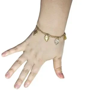 Chloe + Isabel Paved Textured Leaf Bracelet