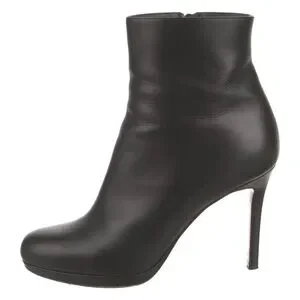 ❤️Christian Louboutin Leather Ankle Boots❤️