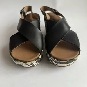 Clarks Stasha Hale Wedge Slingback Strap Black/white Sz 8.5M Crossed Wide Strap