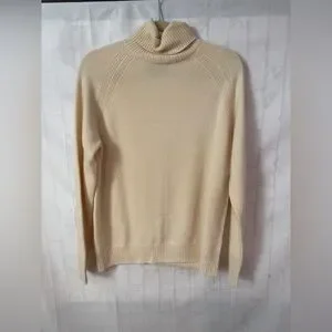 Club Monaco Cream Turtleneck Cashmere Sweater