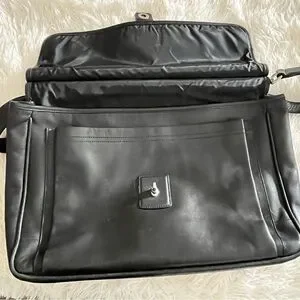 COACH Barclay Messenger Briefcase Laptop Bag Black Leather F06456 Silver
