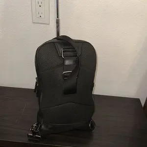 Coach Graham Pack Smooth Black (Side Pack)