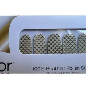 Color Street Nail Polish Strips Mermaid You Look Pattern Overlay