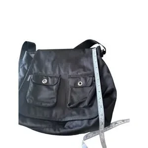 Columbia Black Messenger Bag Pockets Inserts Snap Closure Work Casual Office