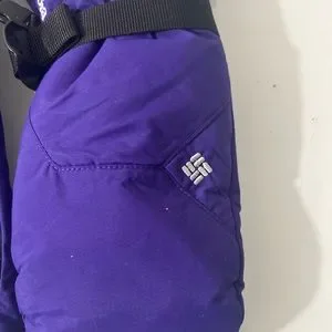COLUMBIA WATERPROOF PURPLE MITTEN.SIZE YOUTH LARGE