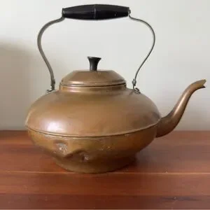 Copper Fireplace Kettle With Bakelite Handle – Rustic Farmhouse Décor