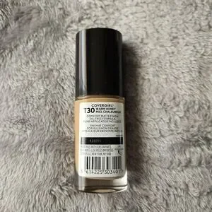Cover Girl-TruBlend Matte Made Liquid Foundation-T 30 Warm Honey