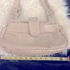 Cream Vintage Leather Hobo Bag. Medium Size Rare Vintage